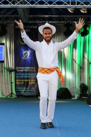world-fashion-show-2013-2016-103