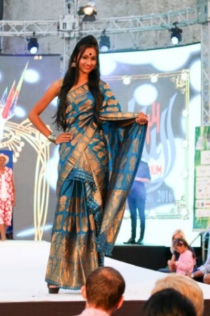 world-fashion-show-2013-2016-136