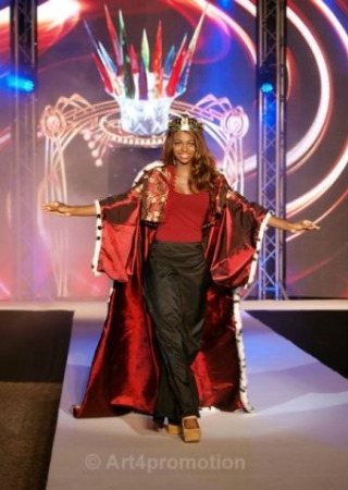 world-fashion-show-2013-2016-148