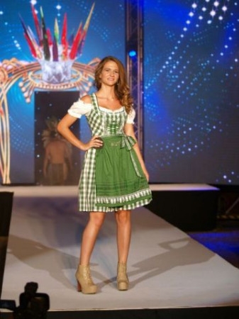 world-fashion-show-2013-2016-150