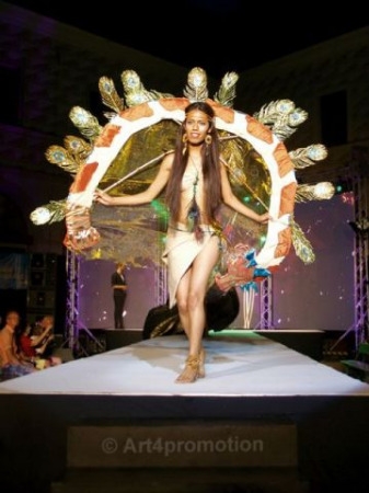 world-fashion-show-2013-2016-165