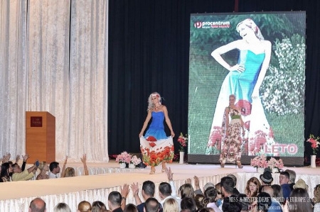 world-fashion-show-2013-2016-30