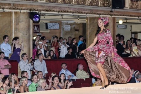 world-fashion-show-2013-2016-61
