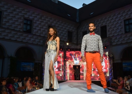 world-fashion-show-2013-2016-83