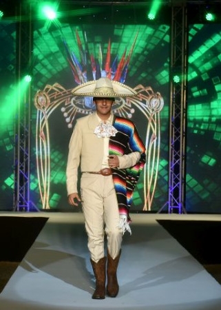 world-fashion-show-2013-2016-90