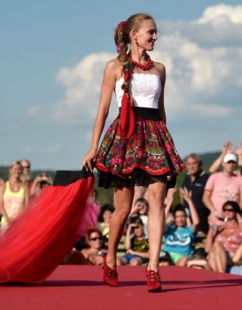 world-fashion-show-2013-2016-96